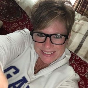 Meet your Posher, Lori